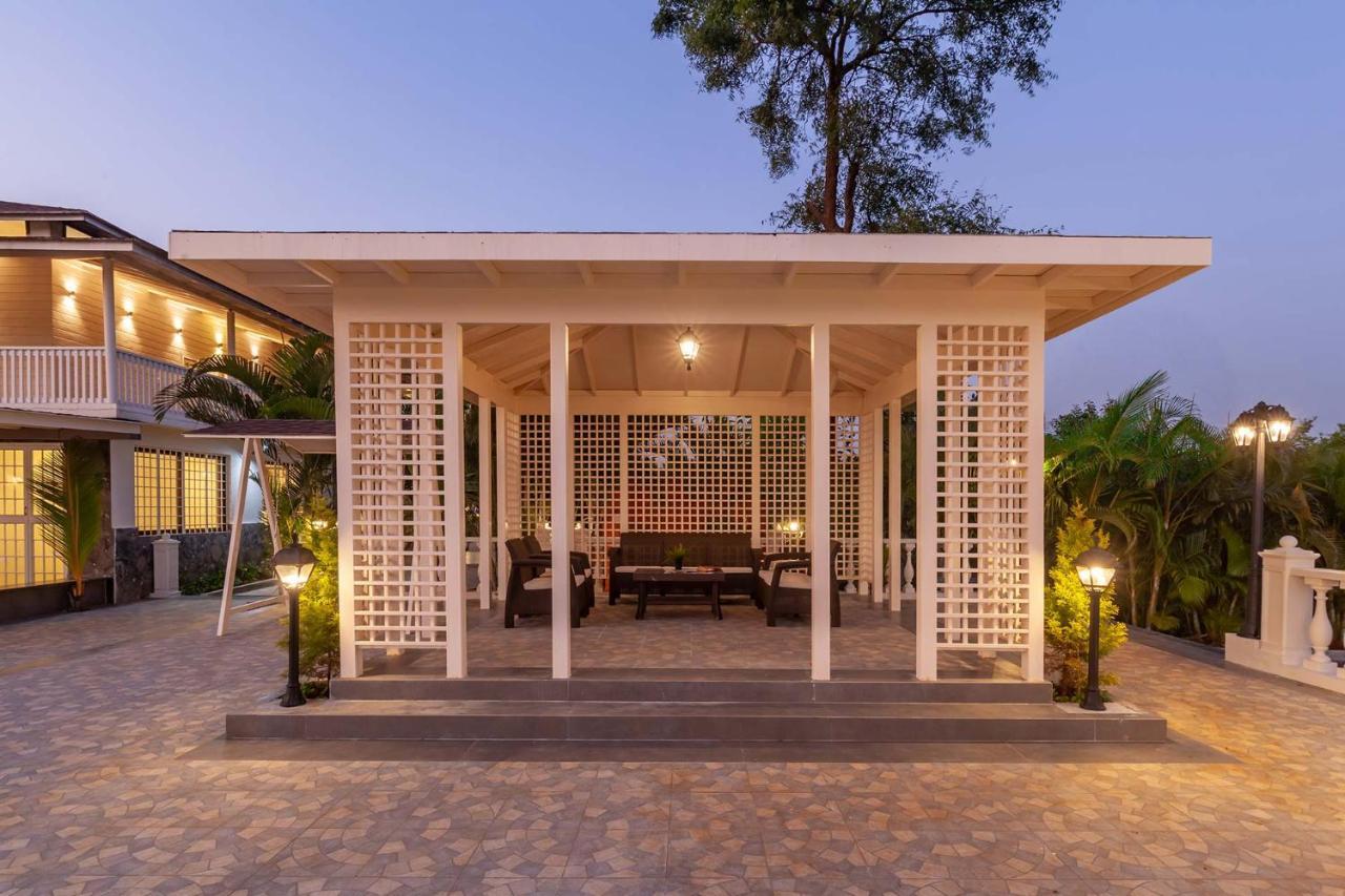 Stayvista'S Lake La Vie - Tranquil Lake-View Villa Amidst Farmland With Pool And Poolside Gazebo - Proximity To Sula Nashik Esterno foto